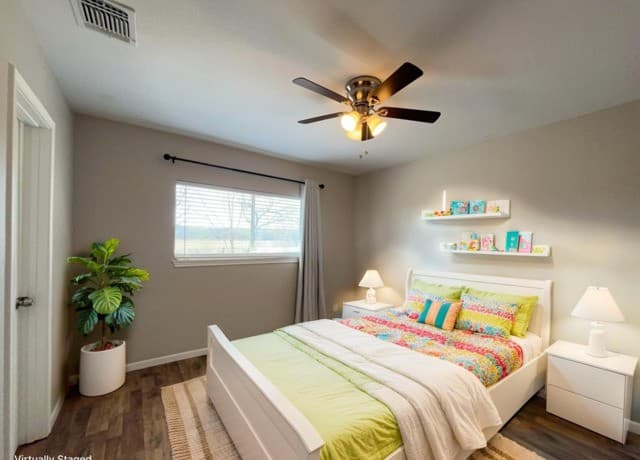 3-bedroom rental at 8905 Seacliff St in San Antonio, TX — photo 5