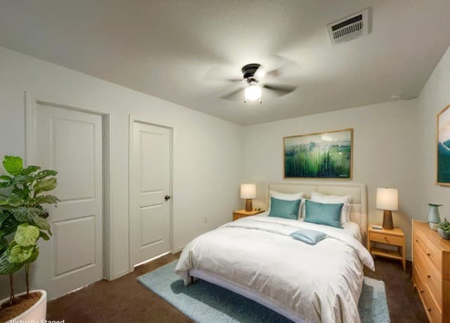 3-bedroom rental at 7630 Aston Cross in San Antonio, TX — photo 3