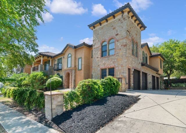 123 Eaton St Unit 104