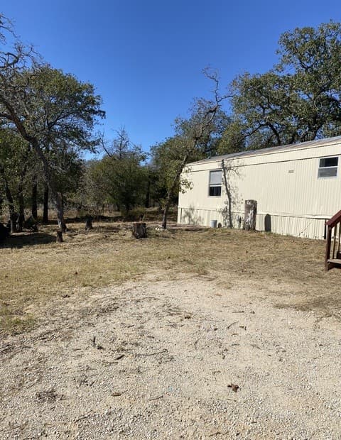 408 Oak Hollow — photo 2