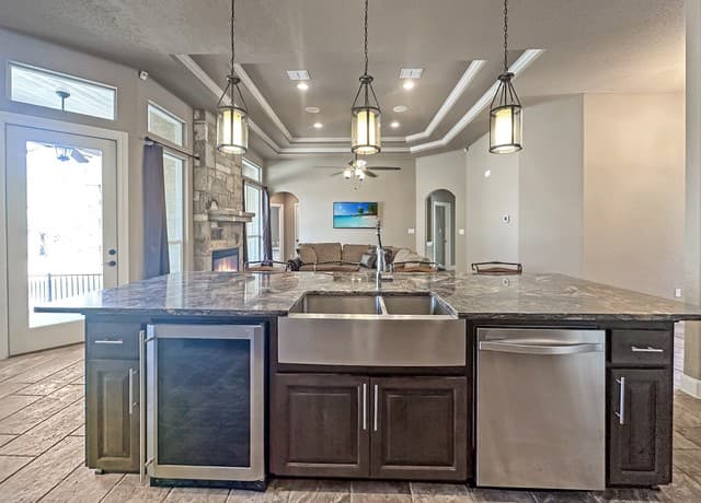 113 Hoskins — photo 4