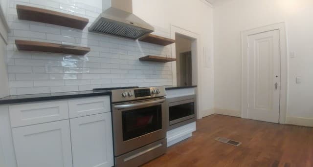 411 W Mistletoe Ave — photo 3