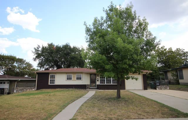 314 E Glenview Dr — photo 2