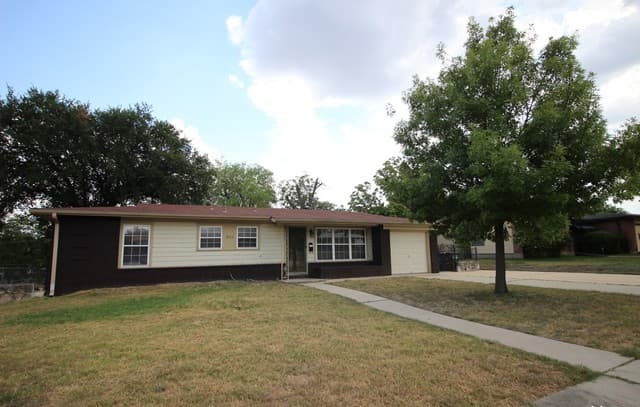 314 E Glenview Dr — photo 3