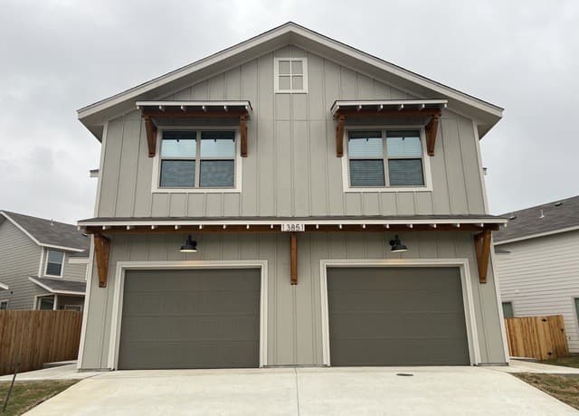 3-bedroom rental at 13851 Enzo Gate Unit 101 in San Antonio TX