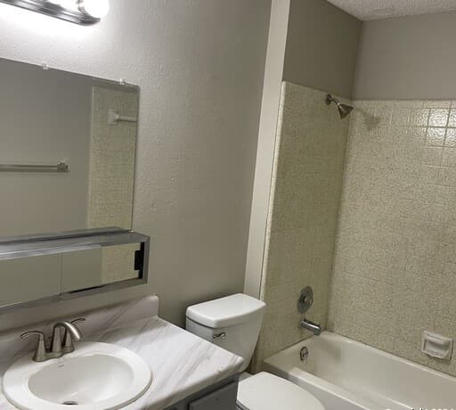 11303 Bel Air Unit D — photo 4