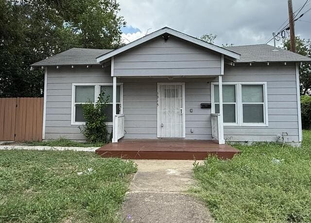 1315 S Olive St. — photo 3