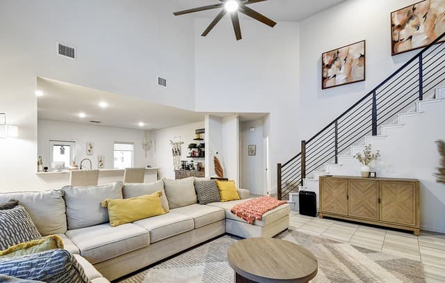 8863 Grey Elm — photo 5