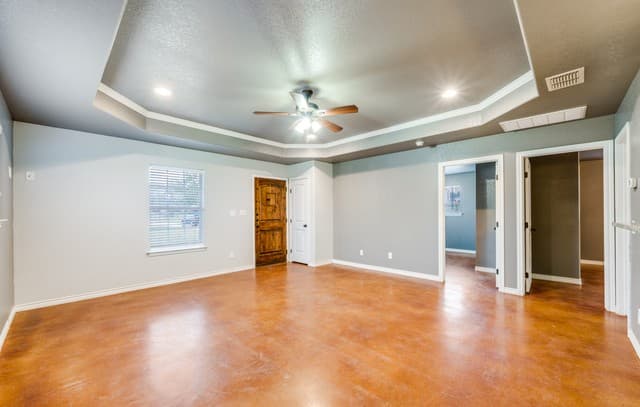 429 Quail Hollow Dr — photo 4