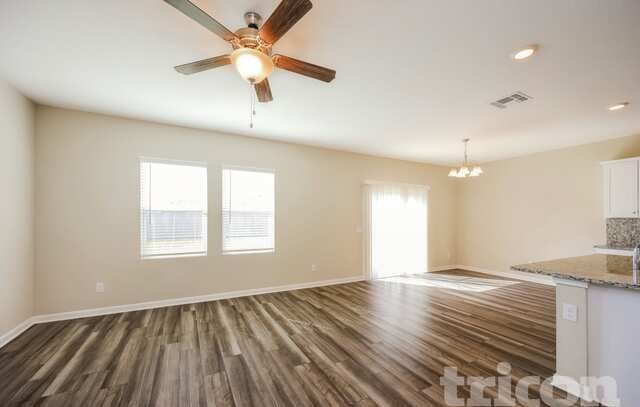 3-bedroom rental at 14338 Palm Ridge in San Antonio, TX — photo 2