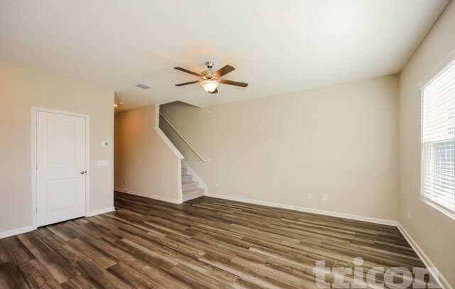 3-bedroom rental at 14338 Palm Ridge in San Antonio, TX — photo 4