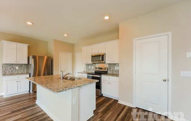 3-bedroom rental at 14338 Palm Ridge in San Antonio, TX — photo 5