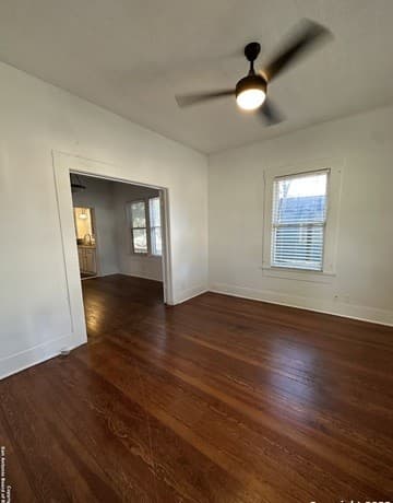 2246 E Houston St — photo 4