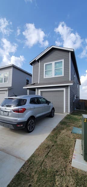 3-bedroom rental at 7629 Barcelo Way in San Antonio, TX — photo 2