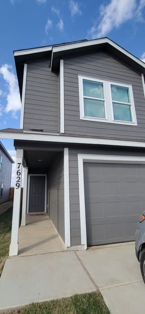 3-bedroom rental at 7629 Barcelo Way in San Antonio, TX — photo 3