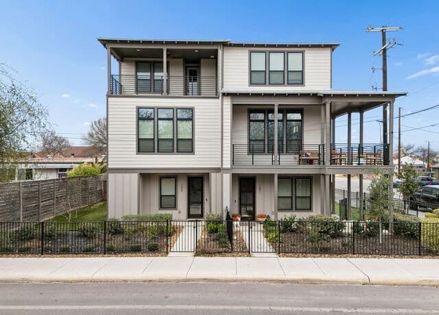 1423 S Presa St Unit 102