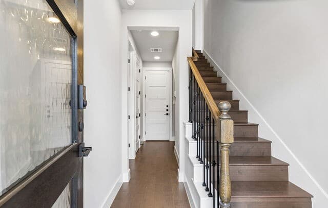 1423 S Presa St Unit 102 — photo 5