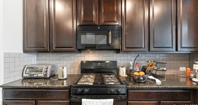 6370 Tarrant — photo 4