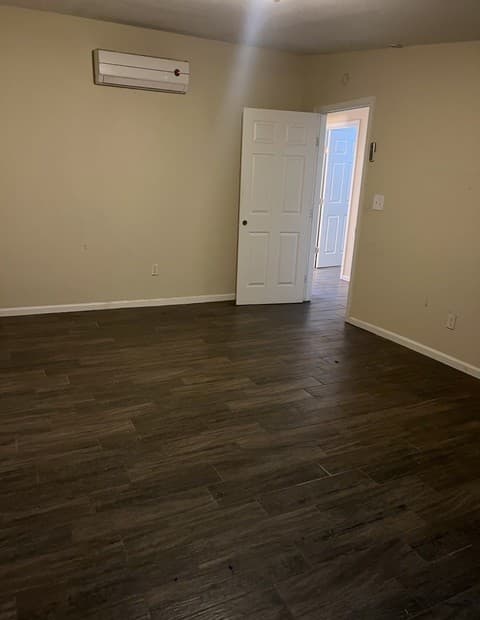 4419 N Hein Unit 3 — photo 3