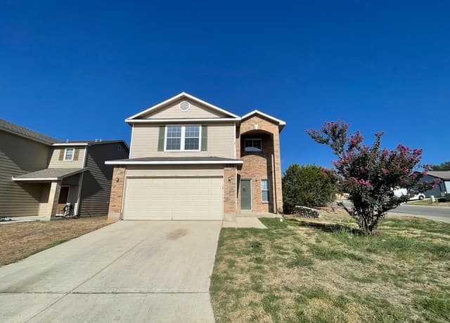 4-bedroom rental at 25447 Longbranch Run in San Antonio, TX — photo 2
