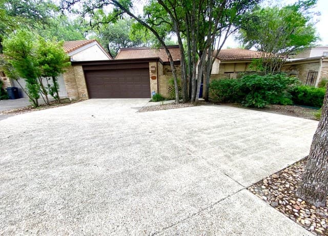 11804 Mission Trace St — photo 3