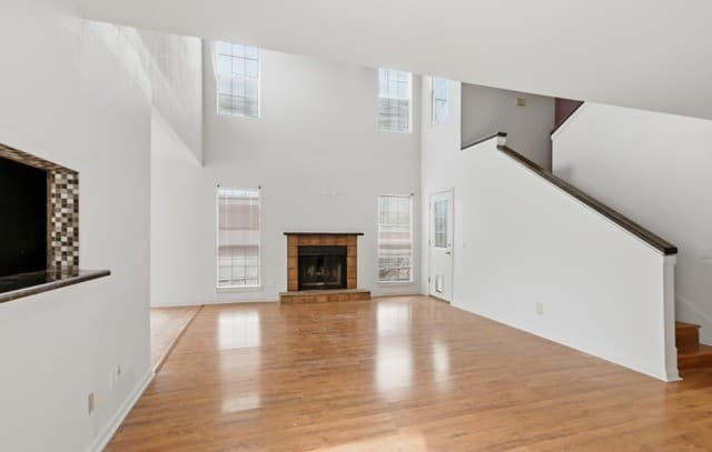 2255 Thousand Oaks Unit 801 — photo 1