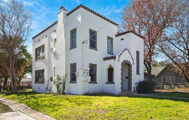 326 E Mistletoe Ave Unit 1 — photo 3