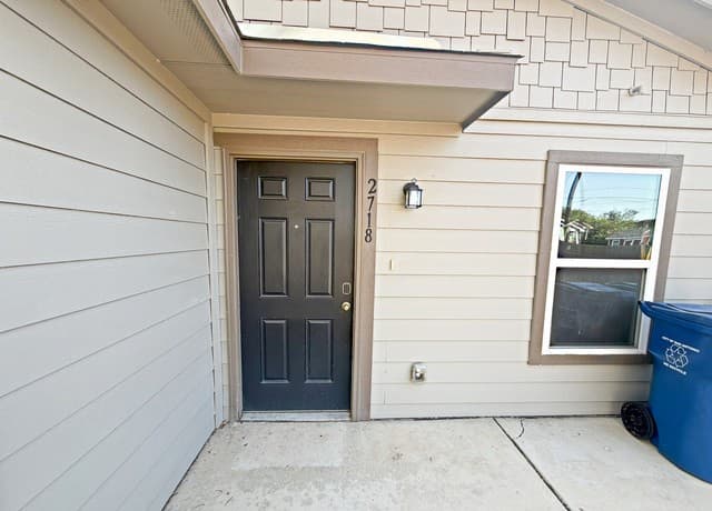 2718 Bermuda — photo 2