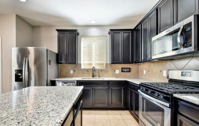 3-bedroom rental at 1447 Kedros in San Antonio, TX — photo 5