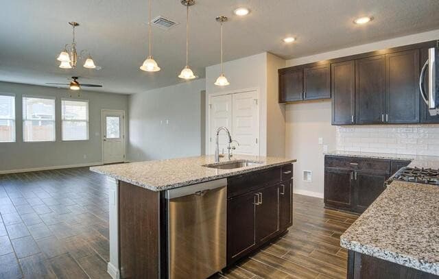4-bedroom rental at 14602 Sweet Clover in San Antonio, TX — photo 5