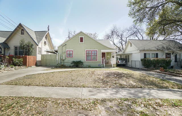 420 W Lullwood — photo 1