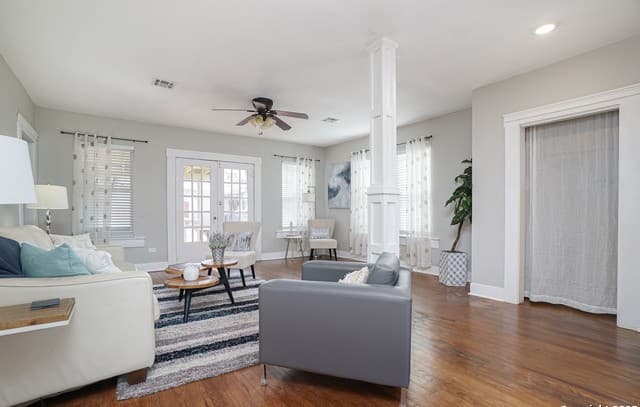 420 W Lullwood — photo 4