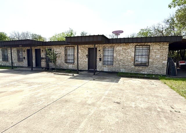 520 Prado St Unit 1 — photo 1