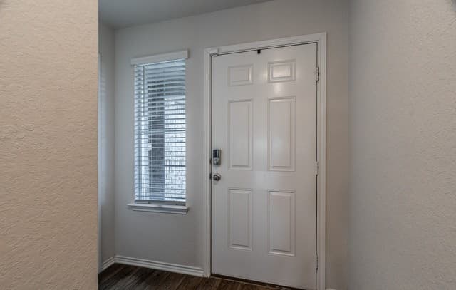 3-bedroom rental at 11902 Mulberry Creek in San Antonio, TX — photo 5