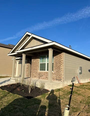 3-bedroom rental at 13928 San Saba Falls in San Antonio, TX — photo 2