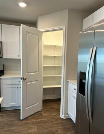 3-bedroom rental at 13928 San Saba Falls in San Antonio, TX — photo 5