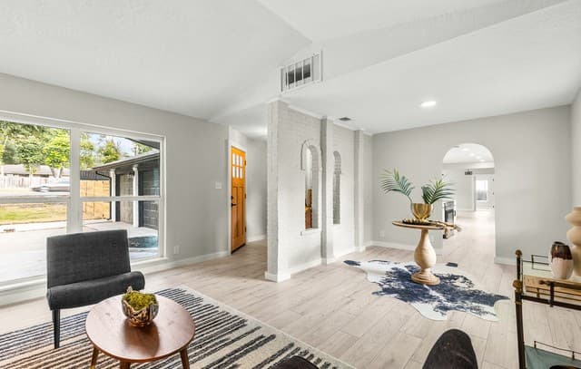 10322 Tioga — photo 4