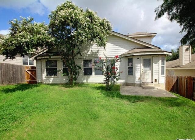 4-bedroom rental at 7326 Tamburo in San Antonio, TX — photo 5