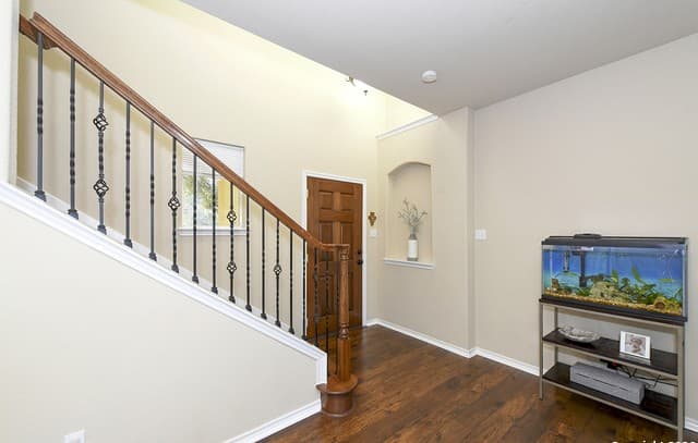 3-bedroom rental at 1119 Pinnacle Fls in San Antonio, TX — photo 5