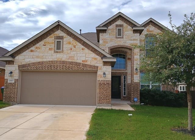 4-bedroom rental at 11927 Tower Forest in San Antonio TX