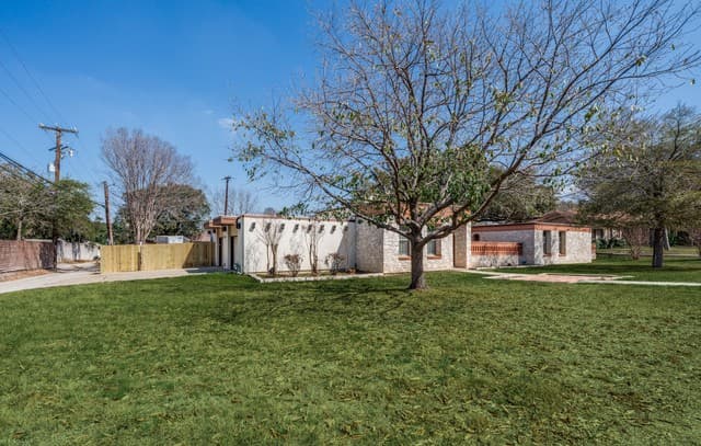 301 Wickford Way St — photo 2