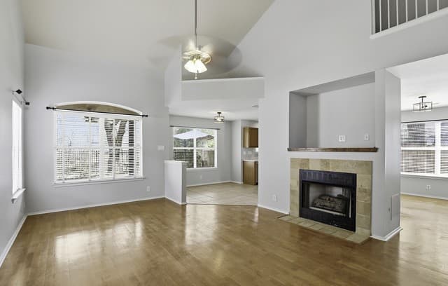 3-bedroom rental at 3324 Tumblewood Trl in San Antonio, TX — photo 3
