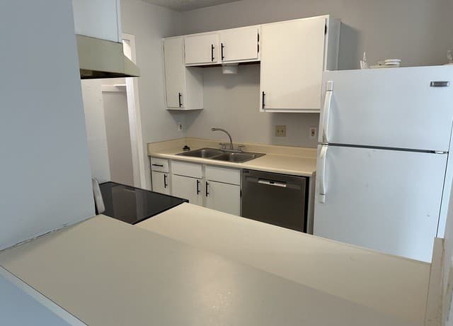 2-bedroom rental at 6303 Waddesdon Wood in San Antonio, TX — photo 5