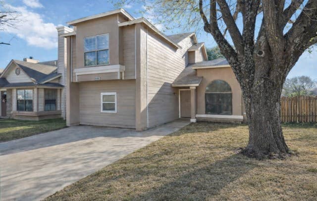 3-bedroom rental at 4102 Mystic Sunrise Dr in San Antonio TX