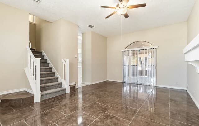 3-bedroom rental at 4102 Mystic Sunrise Dr in San Antonio, TX — photo 4
