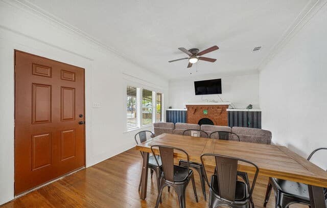 636 Rigsby — photo 5