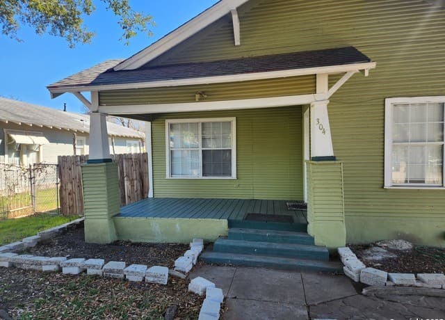 304 Terrell — photo 3