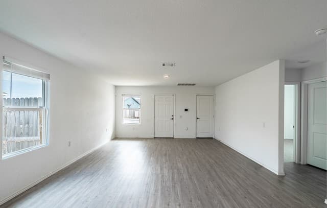 4111 Imogene Ivy — photo 3