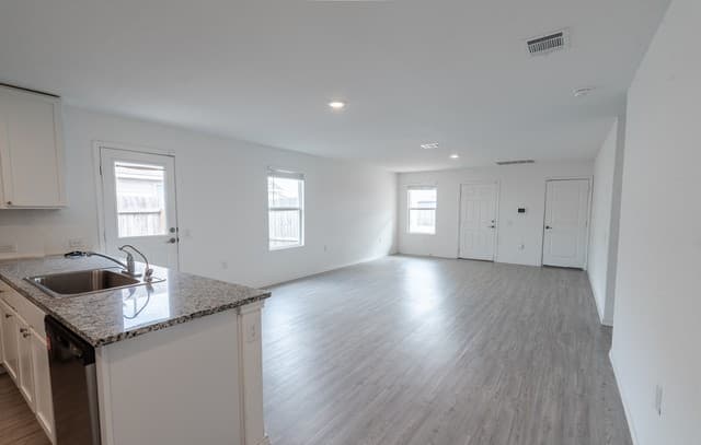 4111 Imogene Ivy — photo 4