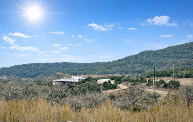 499 Saddleback Ridge Trl